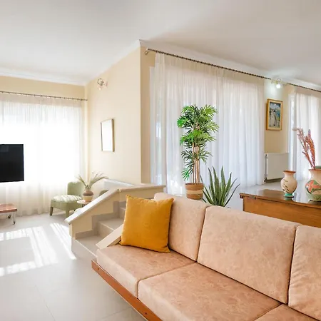 Ferienhaus Marifei *